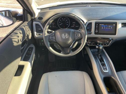 Platinum White Pearl 2020 Honda HR-V EX