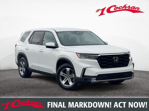 Platinum White Pearl 2023 Honda Pilot EX-L 7-Passenger