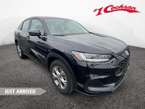 Crystal Black Pearl 2024 Honda HR-V LX