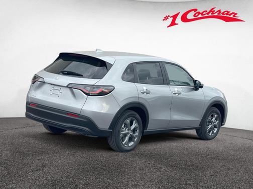 Solar Silver Metallic 2027 Honda HR-V LX