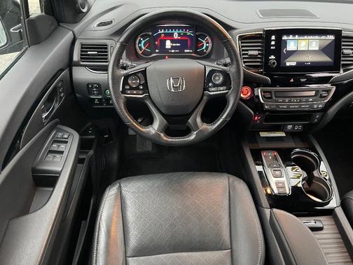 Modern Steel Metallic 2021 Honda Passport Elite