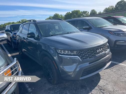 Gray 2022 Kia Sorento X-Line S