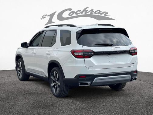 2025 Honda Pilot Touring