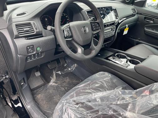 Crystal Black Pearl 2026 Honda Ridgeline Black Edition