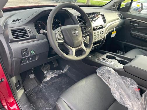 Radiant Red Metallic II 2026 Honda Ridgeline RTL