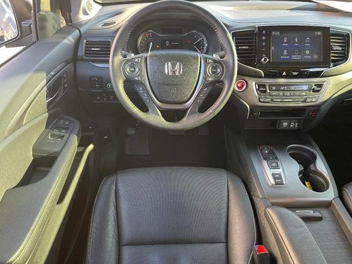 Crystal Black Pearl 2023 Honda Ridgeline RTL
