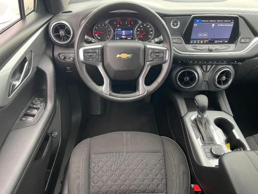 Summit White 2021 Chevrolet Blazer 2LT