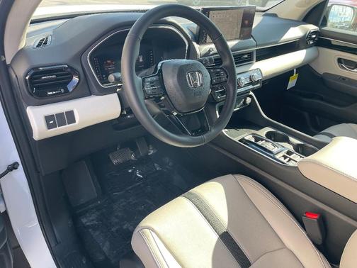 Platinum White Pearl 2026 Honda Pilot EX-L