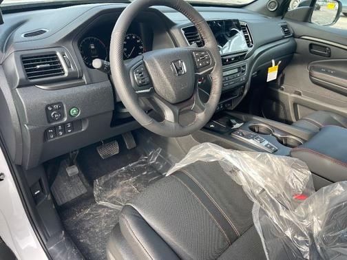 Platinum White Pearl 2026 Honda Ridgeline TrailSport+