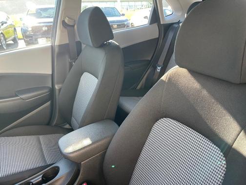 Thunder Gray 2020 Hyundai KONA SE