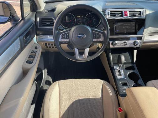 Lapis Blue Pearl 2017 Subaru Outback 2.5i