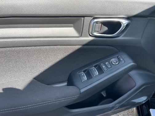 Crystal Black Pearl 2024 Honda Civic LX