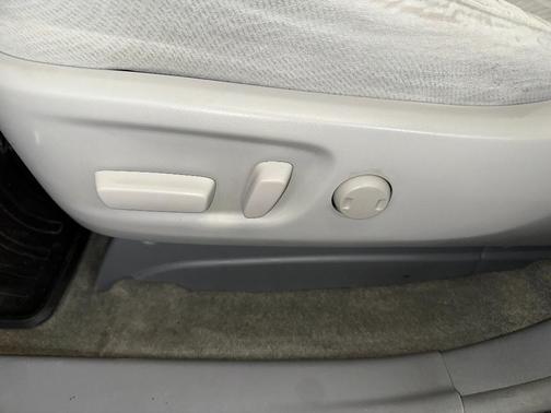 2013 Toyota Sienna LE