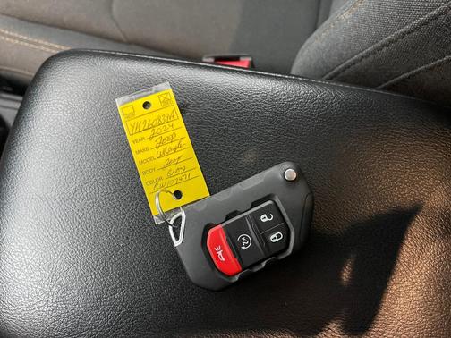 2024 Jeep Wrangler Sport