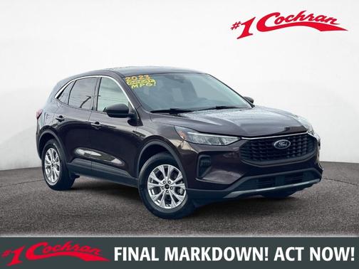 Cinnabar Red Metallic 2023 Ford Escape Active