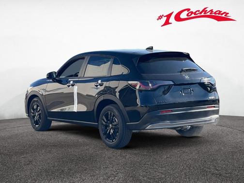 Crystal Black Pearl 2027 Honda HR-V Sport