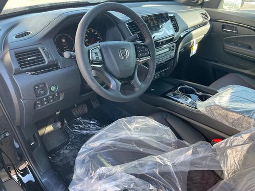 Crystal Black Pearl 2026 Honda Ridgeline Black Edition