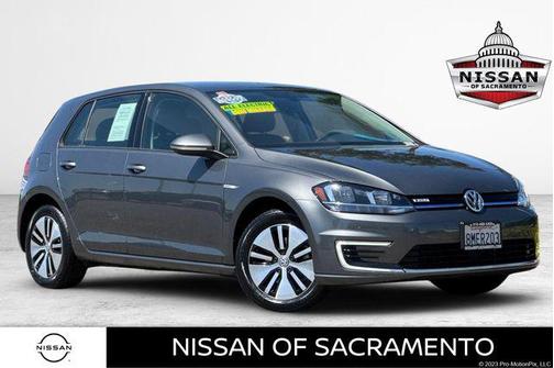 2019 Volkswagen e-Golf SE