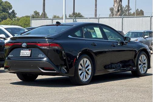 2022 Toyota Mirai Base