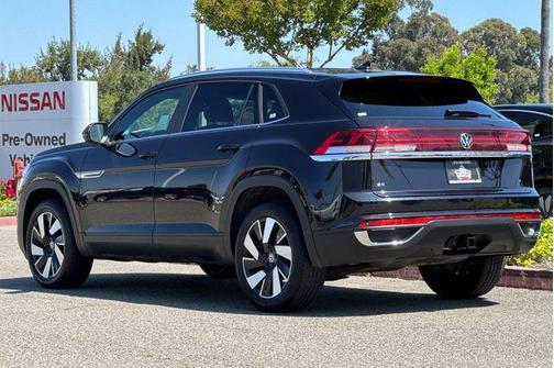 2024 Volkswagen Atlas Cross Sport 2.0T SE w/Technology