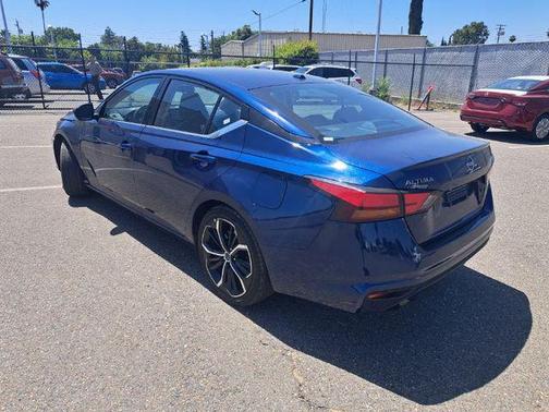2023 Nissan Altima SR FWD