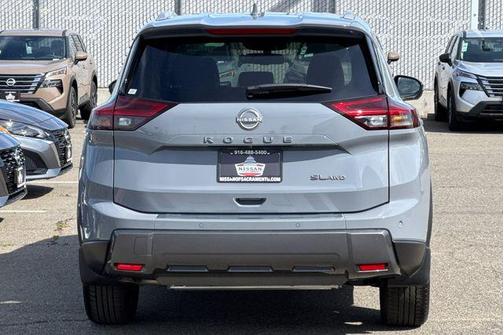2025 Nissan Rogue SL