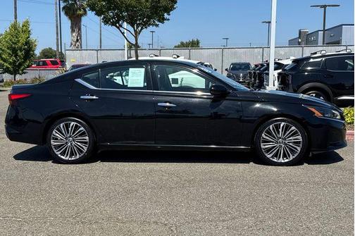 2023 Nissan Altima 2.5 SL