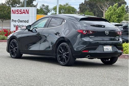 2022 Mazda Mazda3 FWD w/Premium Package
