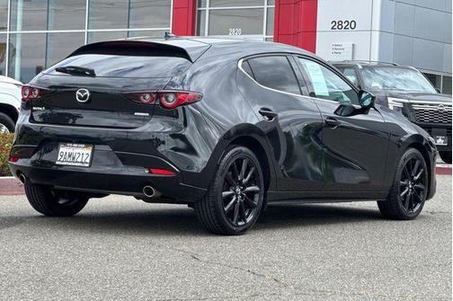 2022 Mazda Mazda3 FWD w/Premium Package