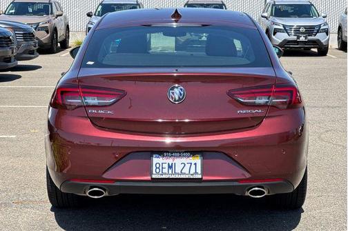 2018 Buick Regal Sportback Essence