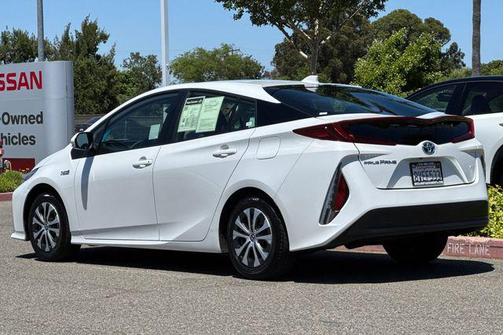 2021 Toyota Prius Prime LE