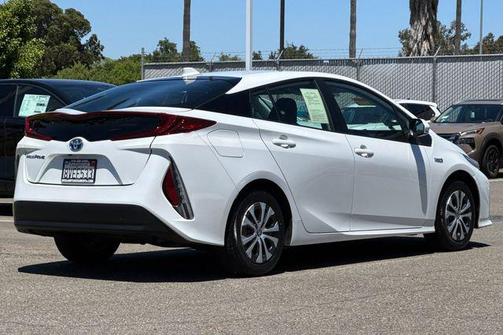 2021 Toyota Prius Prime LE