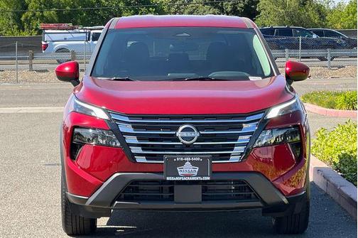 2025 Nissan Rogue SV