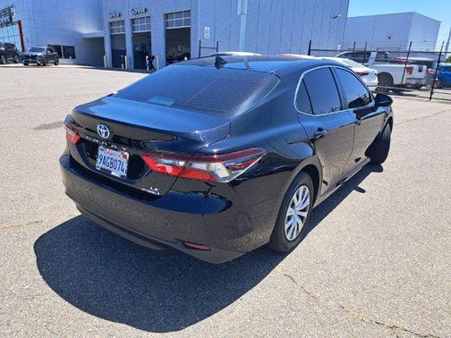 2022 Toyota Camry LE