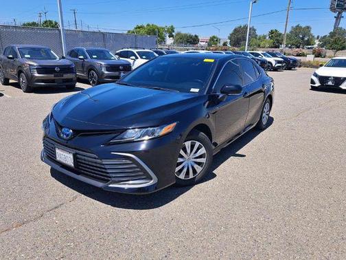 2022 Toyota Camry LE