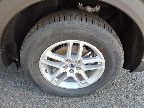 Agate Black Metallic 2026 Ford Explorer Active