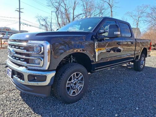 2025 Ford F-350 Lariat Super Duty