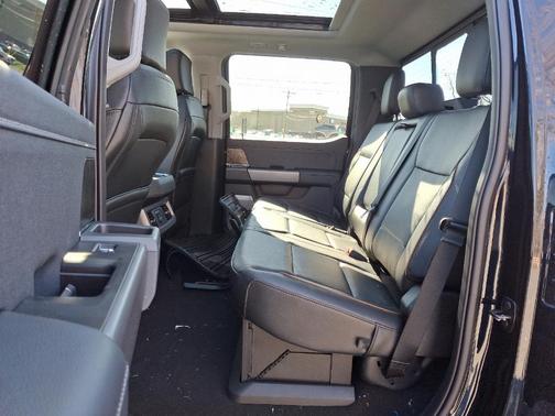 2025 Ford F-350 Lariat Super Duty