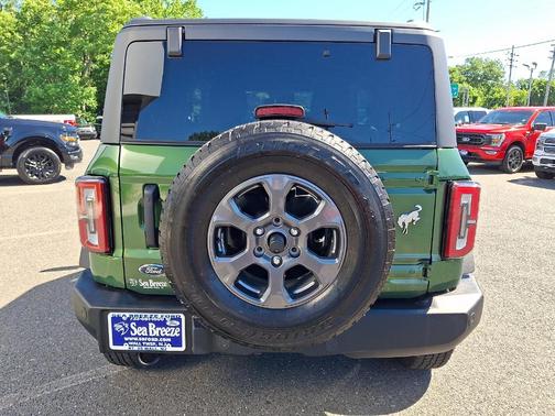 Eruption Green Metallic 2024 Ford Bronco Big Bend