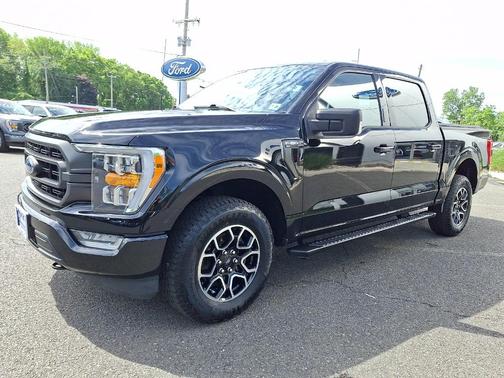 Agate Black Metallic 2023 Ford F-150 XLT