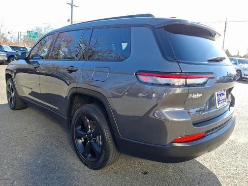 2021 Jeep Grand Cherokee L Laredo