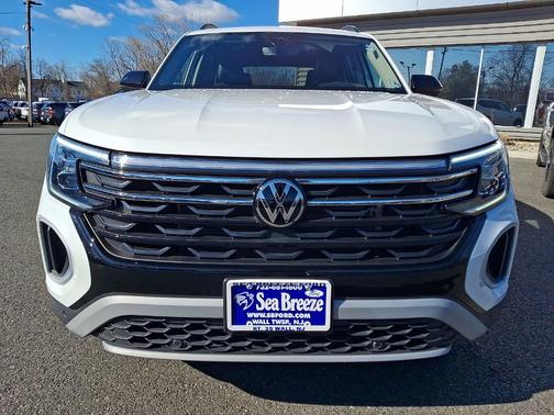 2024 Volkswagen Atlas 2.0T Peak Edition SEL