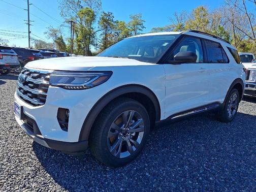 2025 Ford Explorer Active