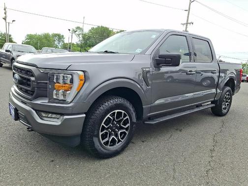 Carbonized Gray Metallic 2022 Ford F-150 XLT