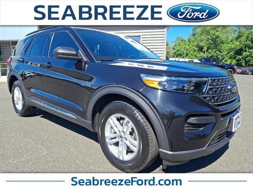 Agate Black Metallic 2024 Ford Explorer XLT