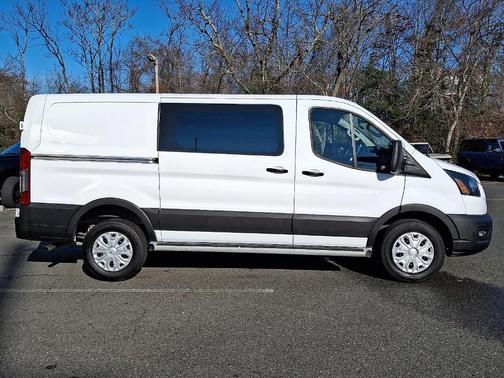 2024 Ford Transit-250 