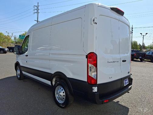 2023 Ford Transit-250