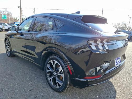 2021 Ford Mustang Mach-E Premium