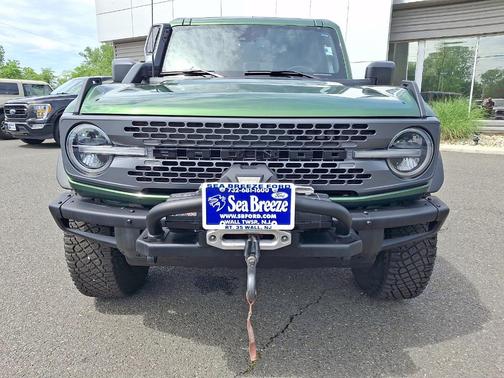 Eruption Green Metallic 2024 Ford Bronco Everglades