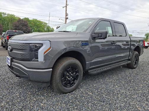 2025 Ford F-150 Lightning XLT